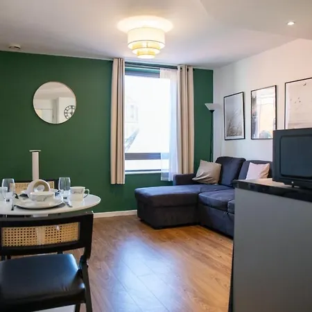 Apartment Modern 2-bed In Leeds Centre