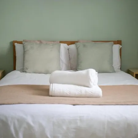 Apartment Modern 2-bed In Leeds Centre Leeds (West Yorkshire)