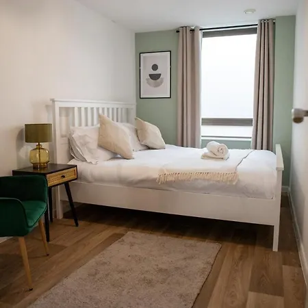 Apartment Modern 2-bed In Leeds Centre